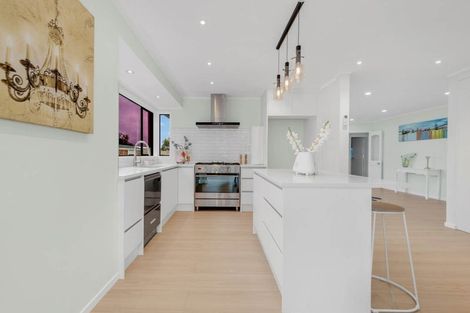 Photo of property in 3 Mimosa Place, Half Moon Bay, Auckland, 2012