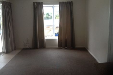 Photo of property in 14 Vienna Place, Birkenhead, Auckland, 0626