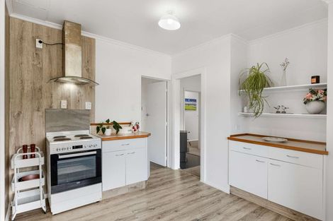 Photo of property in 23 Grant Street, Woodville, 4920