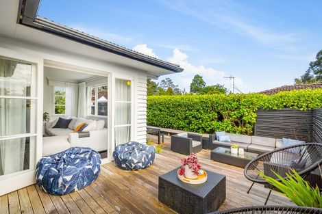 Photo of property in 1 Allington Road, Massey, Auckland, 0614