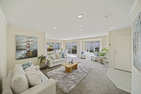 Photo of property in 7 Villino Place, Randwick Park, Auckland, 2105