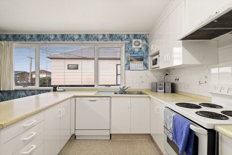 Photo of property in 132 Melbourne Street, South Dunedin, Dunedin, 9012