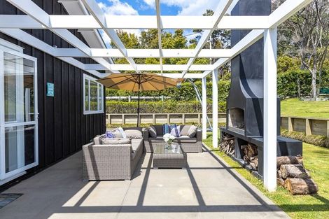 Photo of property in 373 Paremoremo Road, Paremoremo, Auckland, 0632