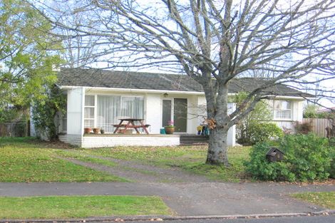 Photo of property in 8 Pulham Crescent, Queenwood, Hamilton, 3210