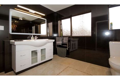 Photo of property in 1 Fuller Terrace, Kerikeri, 0230