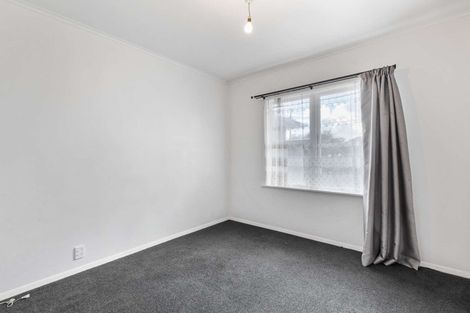 Photo of property in 8 Rollerson Street, Papakura, 2110