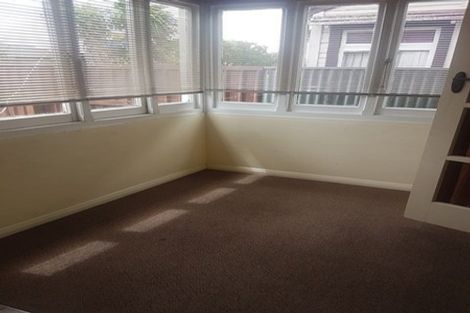 Photo of property in 146 Featherston Street, Palmerston North, 4410