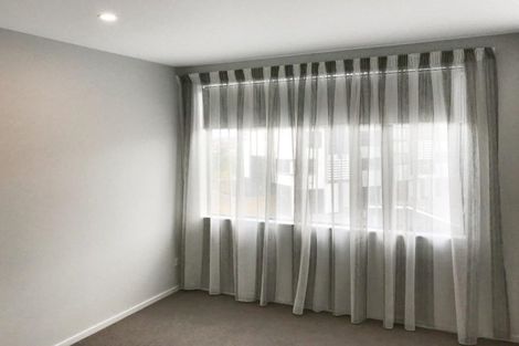 Photo of property in 14 Pottery Crescent, Hobsonville, Auckland, 0618