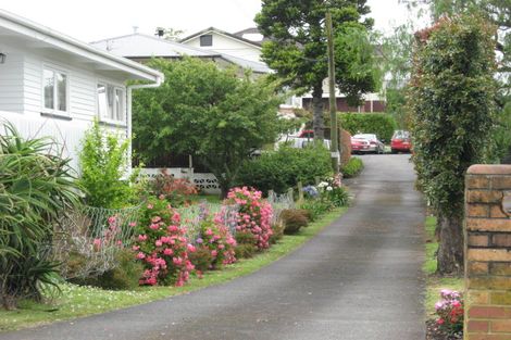 Photo of property in 7 Ridgemount Rise, Mangere Bridge, Auckland, 2022