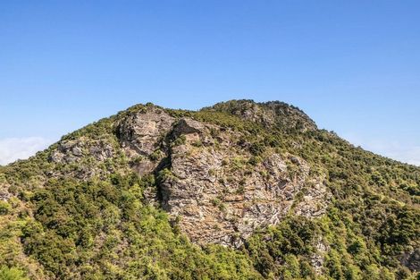 Photo of property in Manuka Grove, 13 Ewing Place, Albert Town, Wanaka, 9305