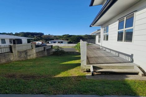 Photo of property in 59 Riversdale Drive, Merrilands, New Plymouth, 4312