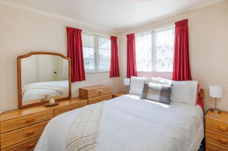 Photo of property in 24 Criterion Street, Bulls, 4818