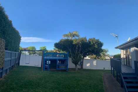 Photo of property in 2/47 Channel View Road, Campbells Bay, Auckland, 0630