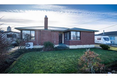Photo of property in 11 Rugby Street, Waimate, 7924