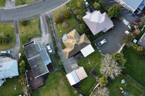 Photo of property in 1/6 Hillcrest Avenue, Hillcrest, Auckland, 0627