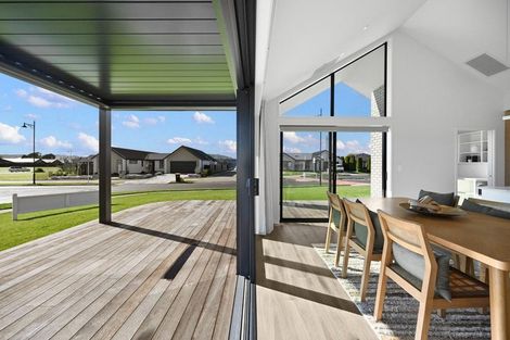Photo of property in 9 Rose Leigh Drive, Cambridge, 3434