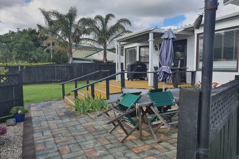 Photo of property in 15 Mayfair Close, Whitianga, 3510