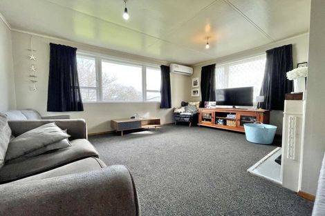 Photo of property in 16 Pohutukawa Drive, Tokoroa, 3420