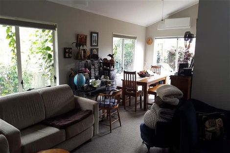 Photo of property in 3 Meynell Court, Glen Eden, Auckland, 0602