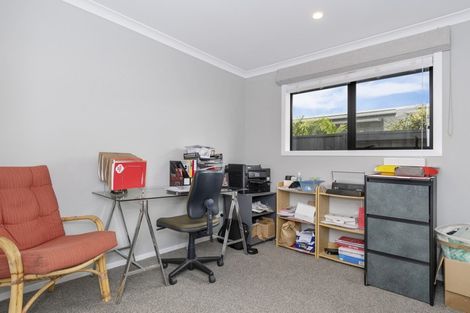 Photo of property in 27 Saddlers Way, Papamoa, 3118