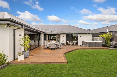 Photo of property in 55 Te Hurunui Drive, Pegasus, 7612