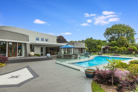 Photo of property in 10 Sunny Glen, Waikanae, 5036