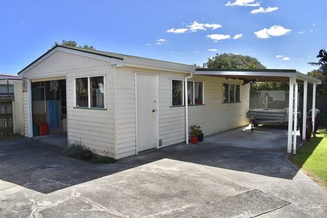 Photo of property in 5 Ross Street, Levin, 5510