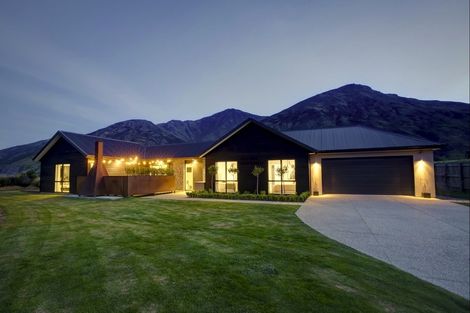 Photo of property in 44 Judge And Jury Drive, Lake Hayes, Queenstown, 9304