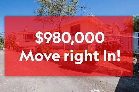 Photo of property in 8 Link Road, Newlands, Wellington, 6037