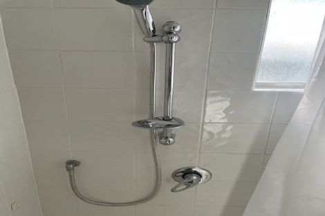 Photo of property in 47 Tirimoana Road, Te Atatu South, Auckland, 0602