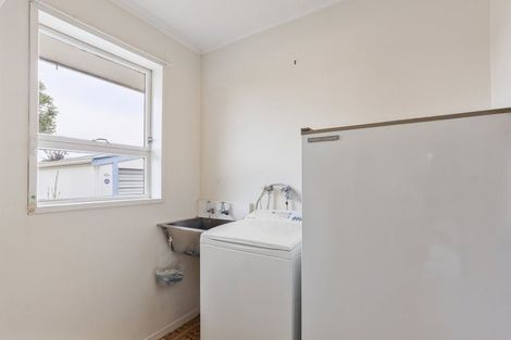 Photo of property in 3 La Perouse Place, Northcote, Christchurch, 8052