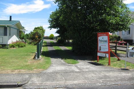 Photo of property in 5 Litchfield Place, Clarks Beach, 2122