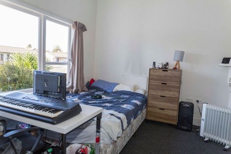 Photo of property in 66 Allardice Street, Dannevirke, 4930