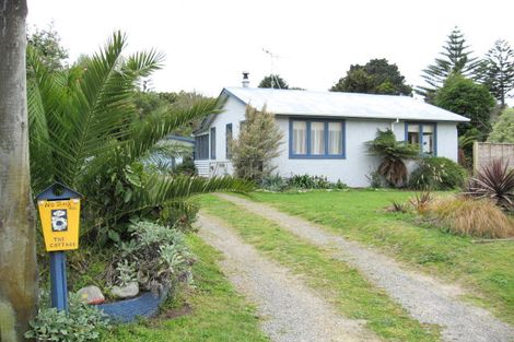 Photo of property in 6 Toroa Road, Otaihanga, Paraparaumu, 5036
