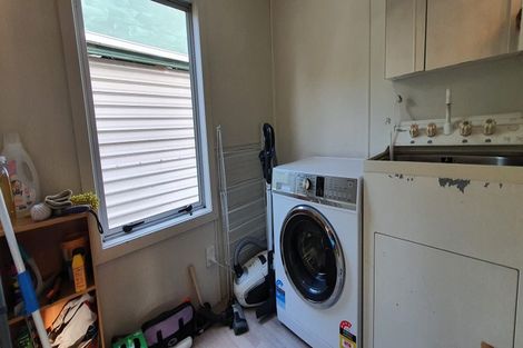 Photo of property in 8 Okeover Street, Woolston, Christchurch, 8062