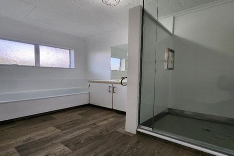 Photo of property in 2/72 Cumberland Street, Welbourn, New Plymouth, 4312