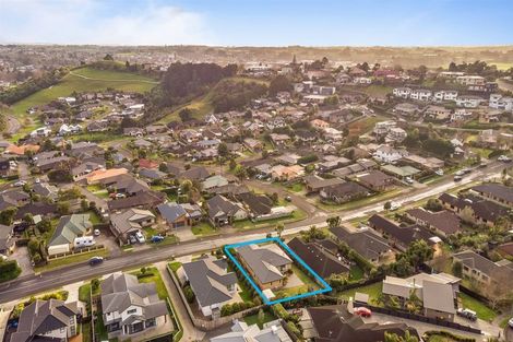 Photo of property in 97 Valley Road, Pukekohe, 2120