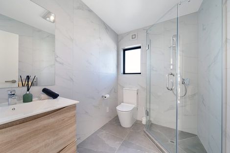 Photo of property in 22b Toru Street, Te Atatu Peninsula, Auckland, 0610