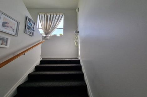 Photo of property in 96 Mcleod Road, Te Atatu South, Auckland, 0610