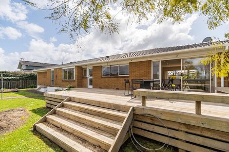 Photo of property in 3 Serrita Avenue, Sunnyhills, Auckland, 2010