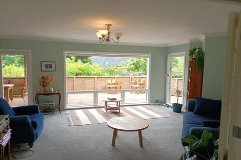 Photo of property in 17a Blue Mountains Road, Silverstream, Upper Hutt, 5019