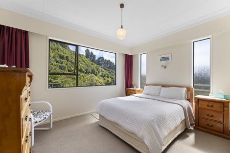Photo of property in 33 Blanket Bay Road, Sawyers Bay, Port Chalmers, 9023