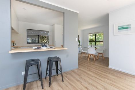 Photo of property in 94 Beach Haven Road, Beach Haven, Auckland, 0626