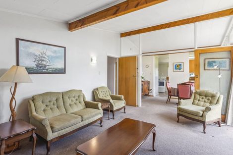 Photo of property in 33 Francis Road, Paraparaumu Beach, Paraparaumu, 5032