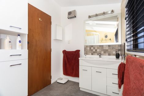 Photo of property in 15 Leven Street, South Hill, Oamaru, 9400