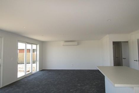 Photo of property in 35 Harakeke Drive, Wharewaka, Taupo, 3330