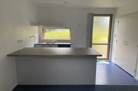 Photo of property in 17 Meteor Place, Schnapper Rock, Auckland, 0632