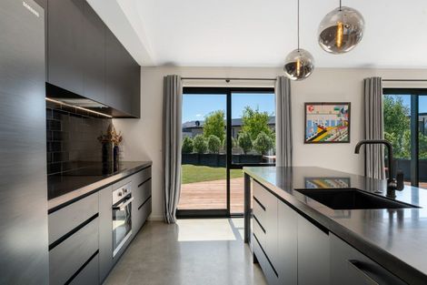 Photo of property in 5 Tahi Street, Albert Town, Wanaka, 9305