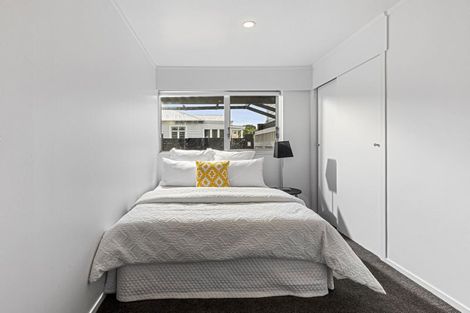 Photo of property in 10a Church Street, Northcote Point, Auckland, 0627