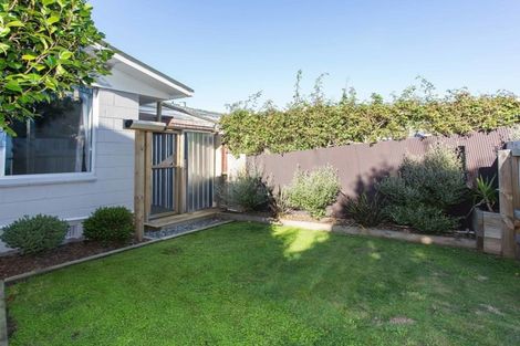 Photo of property in 2/54 Belleview Terrace, Mount Pleasant, Christchurch, 8081